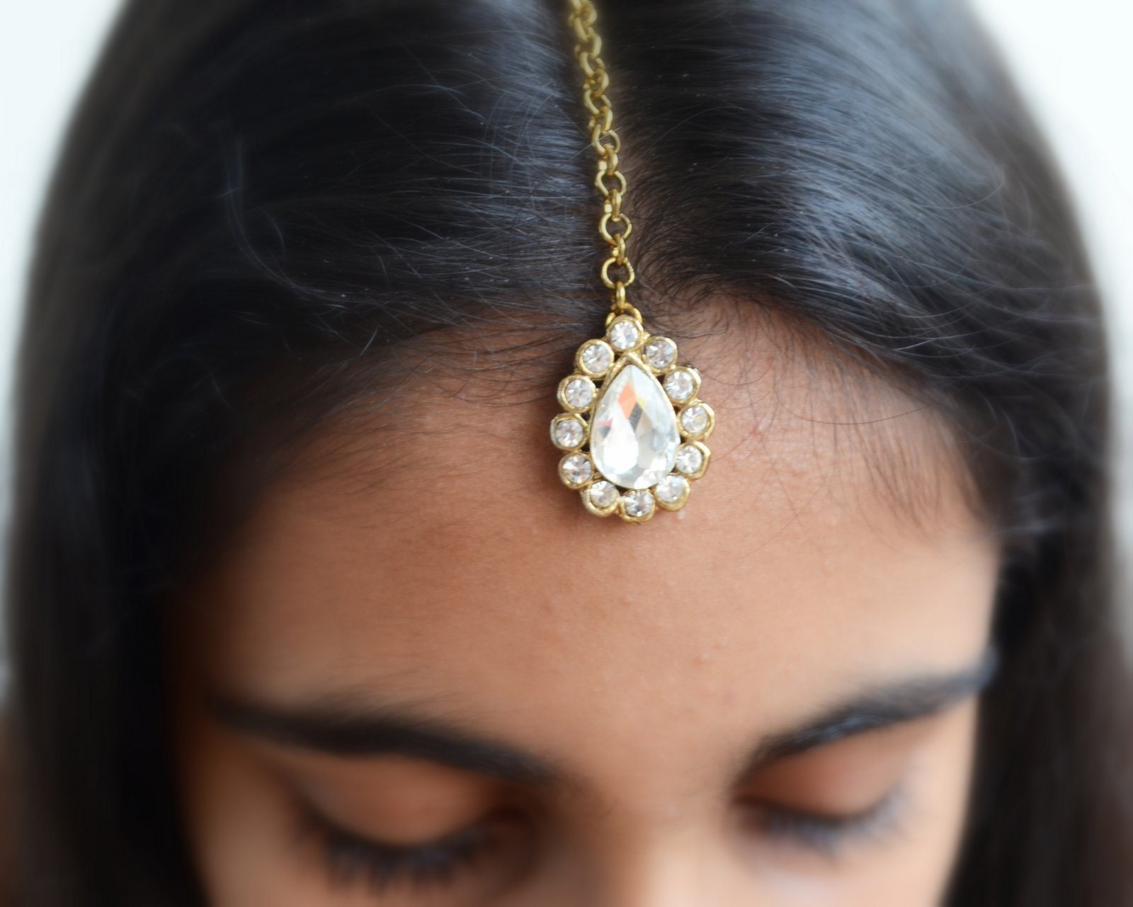 Maag Tikka Bijoux tete Front violet dore Bijoux indiens