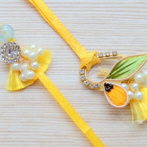 Rakhi and Lumba gift Set for Bhaiya and Bhabhi, Elegant Couple Rakhi Combo, Rakhi Bracelet for Brother, Indian Raksha Bandhan gift hamper