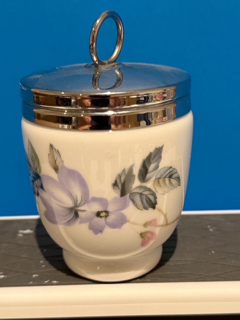 Vintage Royal Worcester Egg Coddler: Evesham, June Garland Patterns image 10