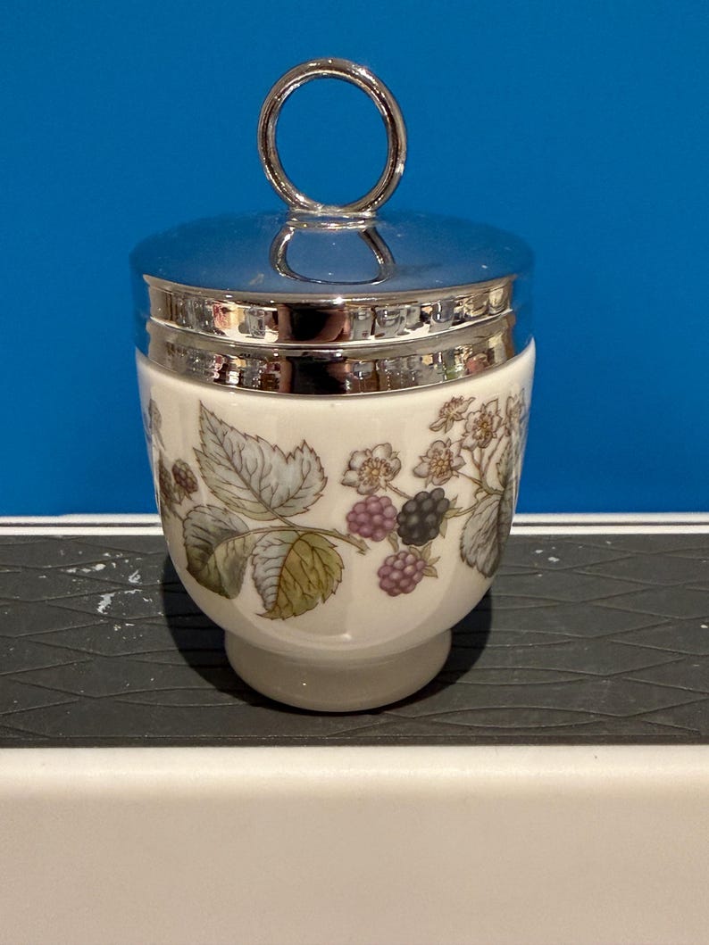 Vintage Royal Worcester Egg Coddler: Evesham, June Garland Patterns image 13