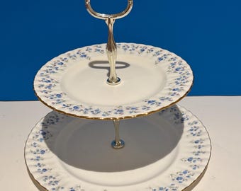 Royal Albert Memory Lane Taartvorm met twee niveaus. Gemaakt in Engeland