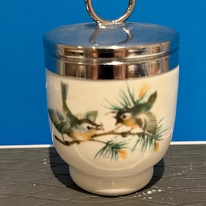 Vintage Royal Worcester Egg Coddler: Evesham, June Garland Patterns Bird 1 egg
