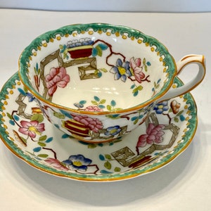 Vintage Hammersley Hand decorated teacup.