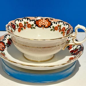Vintage Ca. 1930 Aynsley teacup and saucer Pattern A3891