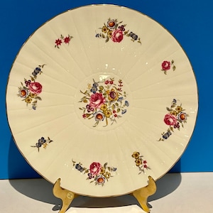 Vintage Royal Worcester plate in an original box.