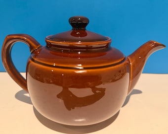 Vintage Brown Betty teapot. Volume 5 cups