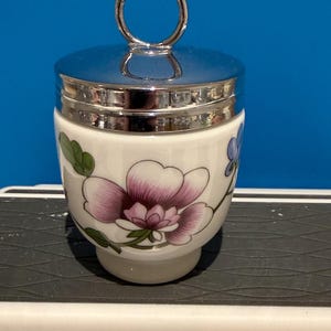 Vintage Royal Worcester Egg Coddler: Evesham, June Garland Patterns Astley 1 egg