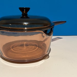 Vintage Vision Amber glass 1.5 L pot, made in France
