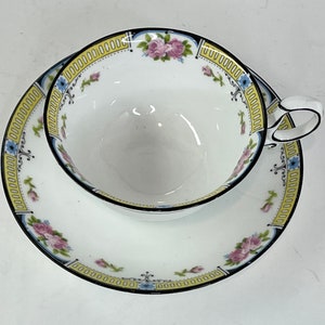RARE !! Antique Star Paragon china Teacup and Matching saucer Ca. 1918