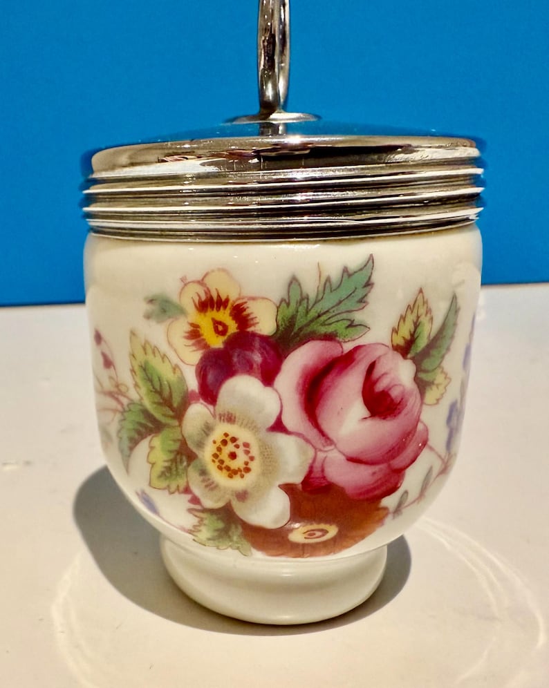 Vintage Royal Worcester Egg Coddler: Evesham, June Garland Patterns image 5