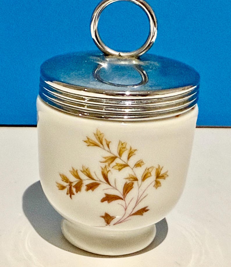 Vintage Royal Worcester Egg Coddler: Evesham, June Garland Patterns image 7