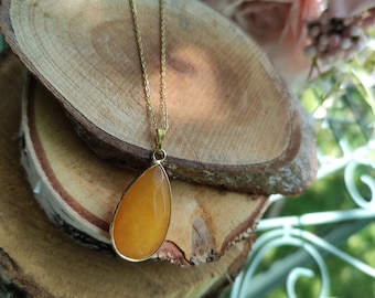 Jade Drop Necklace Yellow Gold Gemstone Necklace