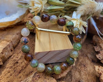 Agate bracelet, one-of-a-kind, 10 mm beaded gemstone bracelet