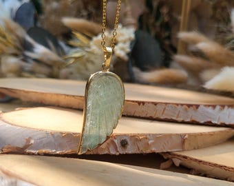 Strawberry quartz wing necklace green strawberry quartz gemstone gold gemstone necklace