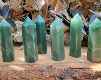 Aventurine Tower Green Obelisk Gemstone Palm Stone Point Yoga Chakra Reiki