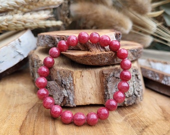 Jade bracelet red 8 mm beads