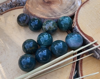 Moss Agate Sphere Ball Gemstone Hand Flatterer