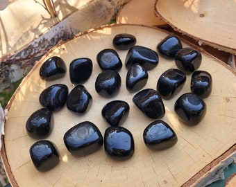 Tourmaline tumbled stone black gemstone hand flatterer tumbled stones