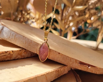 Strawberry Quartz Teardrop Necklace Gold Gemstone Necklace