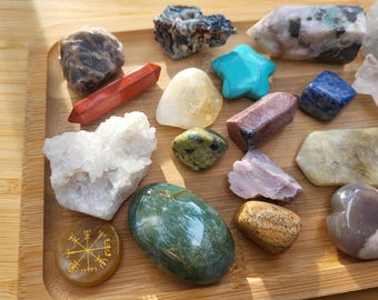 Gemstone Advent Calendar Crystals Carvings Tumbled Stones Geode Heart Obelisk Sphere Moon Candy Christmas Moonstone Rhodonite Agate