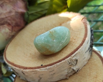 Prehnite gemstone hand flatterer tumbled stone