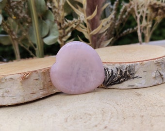 Rose quartz worry stone heart gemstone hand flatterer