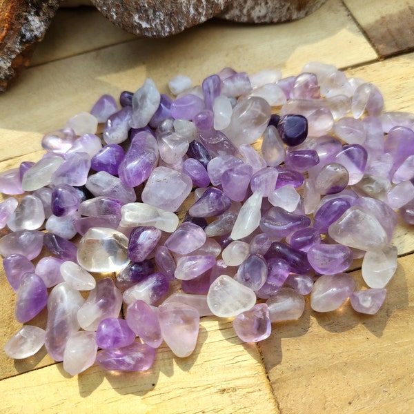 Amethyst tumbled stones for discharging and charging gemstones