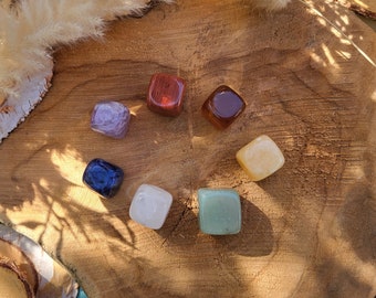 Chakra Stones Gemstones Set Cube 7 Chakras Amethyst Lapis Lazuli Jasper Rock Crystal Aventurine Jade Carnelian