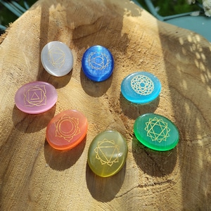 Chakra Stones Set 7 Chakras Cats Eye Oval Sillimanite Aquamarine Actinolite Apatite Opal Rose Quartz Agate