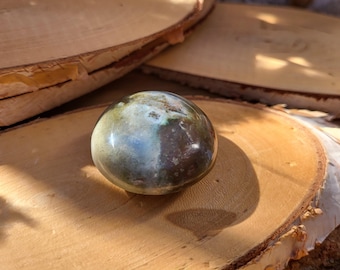 Ocean Jasper Gemstone Hand Flatterer Palm Stone