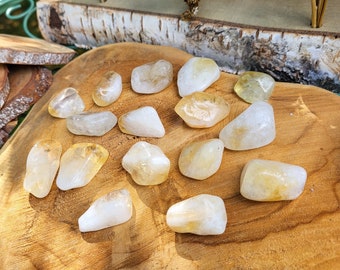 Citrine gemstone palm stone tumbled stone
