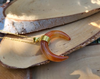 Crescent Gemstone Agate Necklace Gold