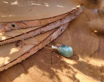 Aventurine Necklace Tumbled Stone Green Aventurine Gold Gemstone Necklace