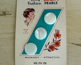 Vintage Mother Pearl Buttons