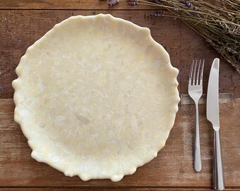 Handcrafted Italian Glass Dinner Plate: Marbled Ivory, Matte Finish