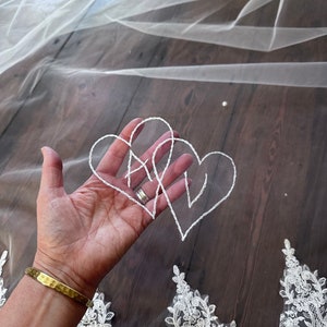 Entwined hearts embroidered veil appliqué, embroidered hearts, embroidered wedding veil, veil embroidery FREE DELIVERY image 1