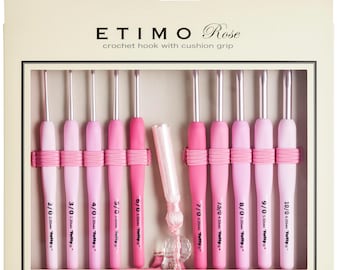 ETIMO Rose-haaknaaldenset met etui | Japanse haaknaalden | Haakgereedschap met zachte grip | Roze gehaakte cadeauset gemaakt in Japan