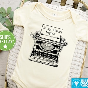 Combinaison So My Story Begins®, adorable body machine à écrire, vêtements pour bébé adorable écrivain