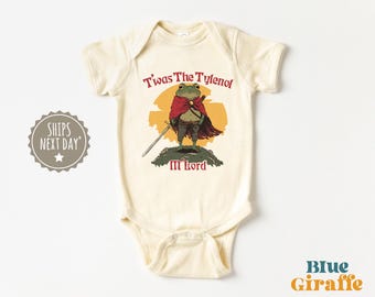 Twas The Tylenol M Lord Frog Baby Onesie® - Silly Autism Knight Frog Baby Body - Średniowieczne ubranka dla niemowląt