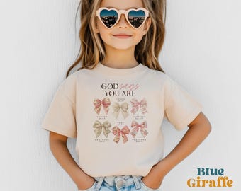 Camiseta religiosa con lazo Coquette para niños - Dios dice que eres amado - Camiseta para niños pequeños - Sudadera con estampado religioso bohemio Juan 3:16