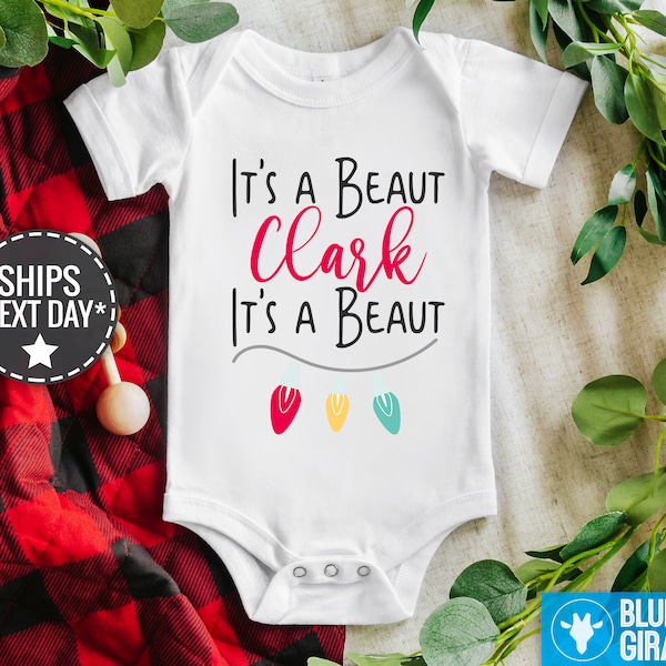 National Lampoon's Weihnachtsferien Baby Onesie®, Es ist ein Beaut Clark Baby Bodysuit, lustiger Weihnachtsbaby Onesie®s