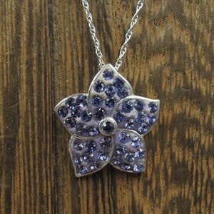 18&quot; Sterling Silver Purple Crystal Floral Necklace Vintage Minimalist Everyday Simple Beauty Statement Unique Pretty Cute