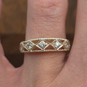 Size 7 925 Sterling Silver Cubic Zirconia Gem Avon Brand Ring
