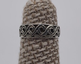 Size 4 Sterling Silver Unique Ocean Waves Toe Ring A2130