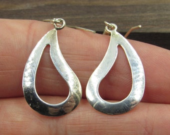 Sterling Silver Rustic Teardrop Dangle Earrings Vintage Wedding Engagement Anniversary Beautiful Everyday Minimalist Cute
