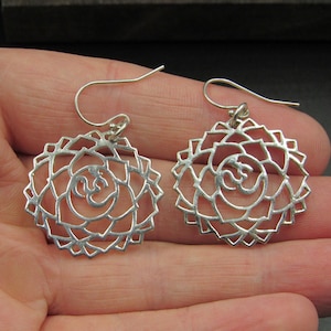 Sterling Silver Lotus Flower Design Earrings Vintage Wedding Engagement Anniversary Beautiful Everyday Minimalist Ornate