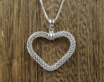 ★Hei★ pounding volume heart necklace HE23SPNSG163XXFR MUSINSA | HEI pounding volume heart necklace