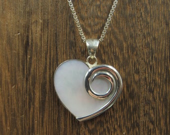 18" Sterling Silver Rustic Large White Shell Heart Necklace Vintage Minimalist Everyday Beautiful Sexy Special Gift Idea Bohemian Cute