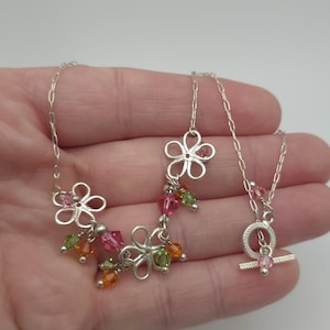 14 Inch Sterling Silver Flower Crystal Petite Necklace A1322