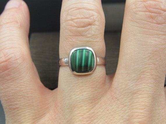 Size 7 Sterling Silver Simple Square Malachite St… - image 3